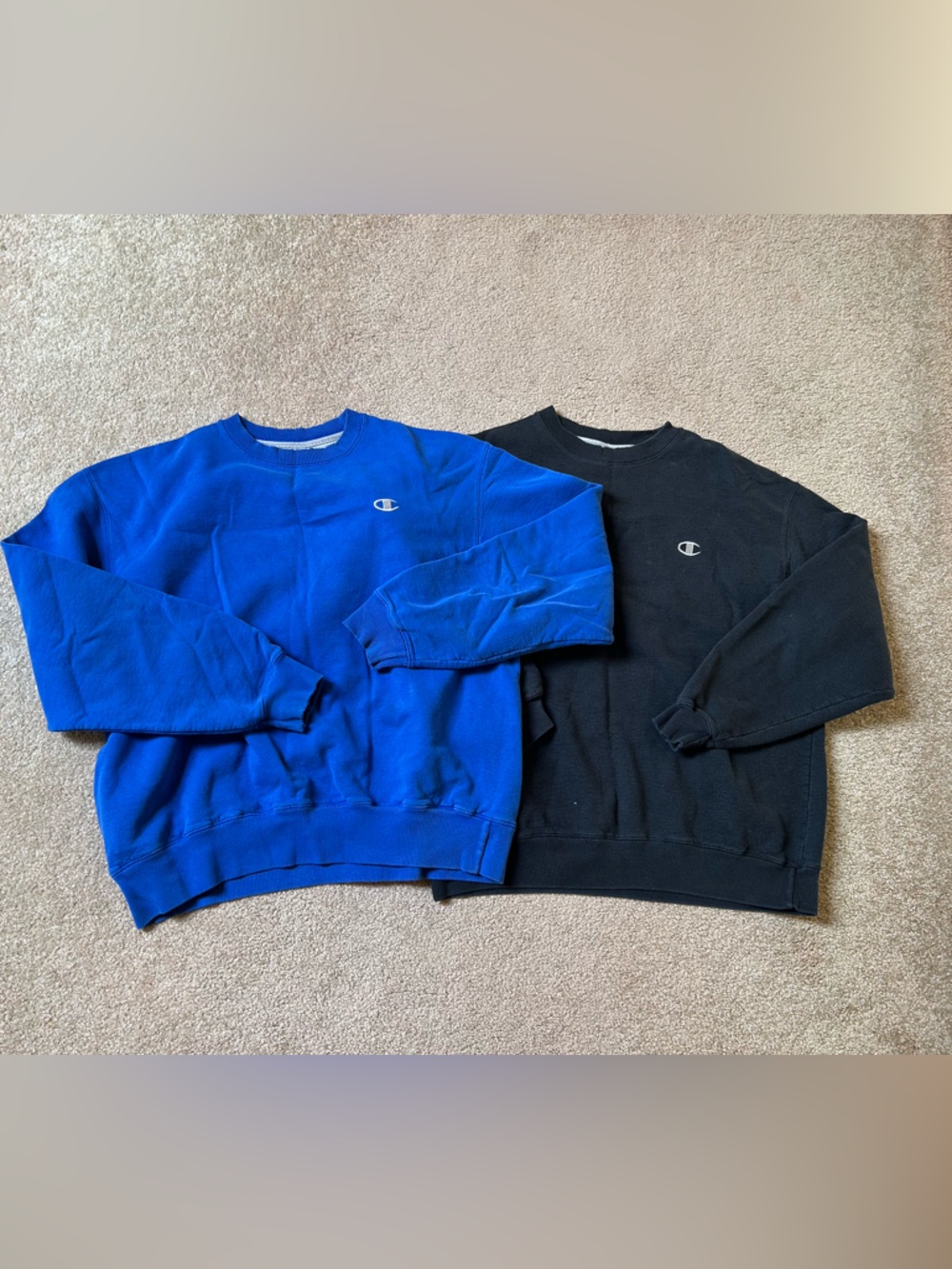 Lot of 2 large vintage champion crewnecks blue & black